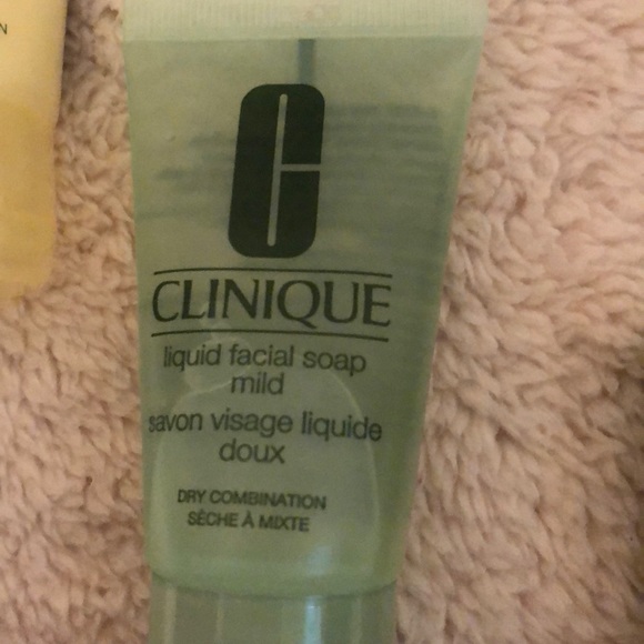 Clinique makeup 💄 - Picture 5 of 7